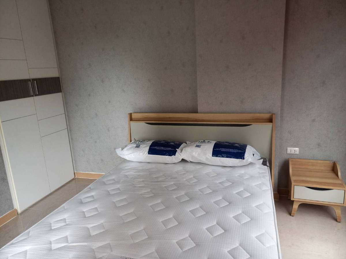 ðāđāļŦāđāđāļāđāļēāļāļāļāđāļ āđāļĄāļāļēāļĄāļĩāđ āļāļēāļāļāļđ āļāļĩāļ (āđāļāļāļāļīāļāļāļ°āđāļĨ)  āļāļąāđāļ  3 āļāļķāļ 81 āļŦāđāļāļāđāļŦāļāđāļĄāļēāļ 43 āļāļĢāļĄ. āđāļāđāļēāļāļđāļ 7,000 āļāļēāļ  Loading...