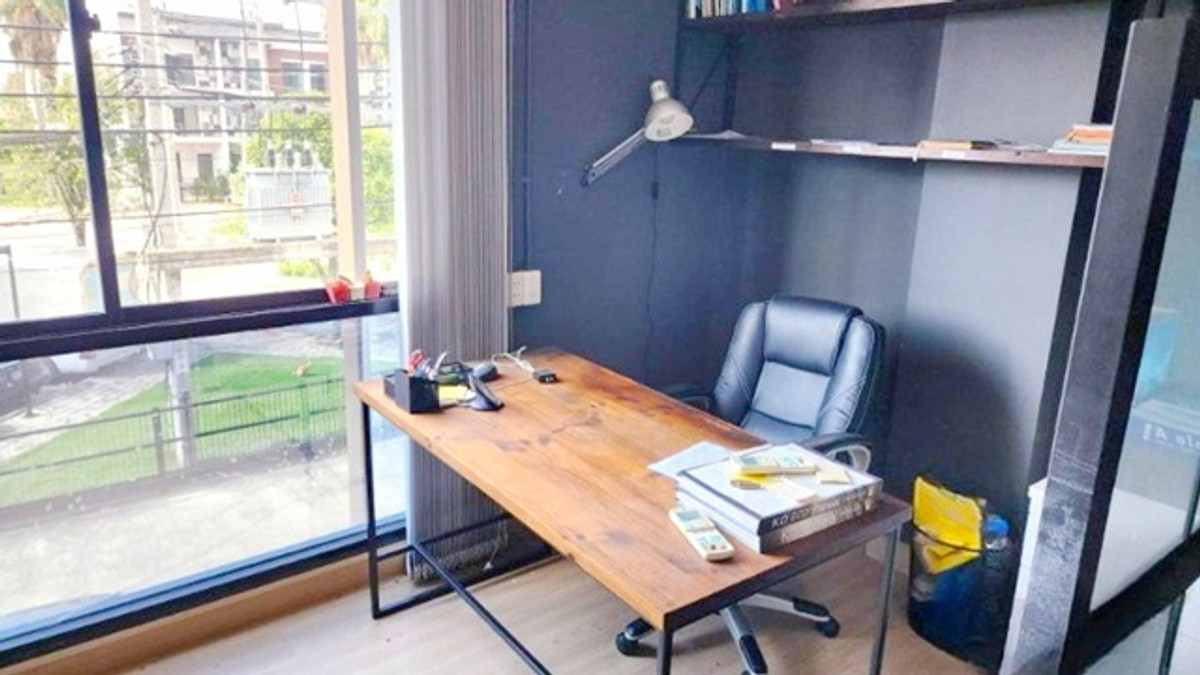 SUMMIT Windmill Golf ARL สุวรรณภูมิ 2.1 กม. ให้เช่าโฮมออฟฟิศ 3 ชั้น 265 ตร.ม. 23 ตร.วา. 3นอน ถูกที่สุดในบางนา MEGAบางนา 3 น้ำ Loading...