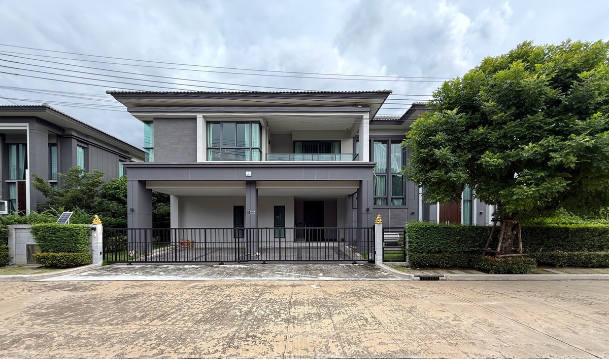 ให้เช่าบ้านนวมินทร์ รามอินทรา : 📣☑️♻️ให้เช่า Luxury บ้านเดี่ยว 2 ชั้น 
หลังใหญ่ จอดรถภายในบ้านได้ ถึง 4 คัน  
ถนนหน้ากว้าง มีความเป็นส่วนตัว 
เดอะ ซิตี้ รามอินทรา-วงแหวน