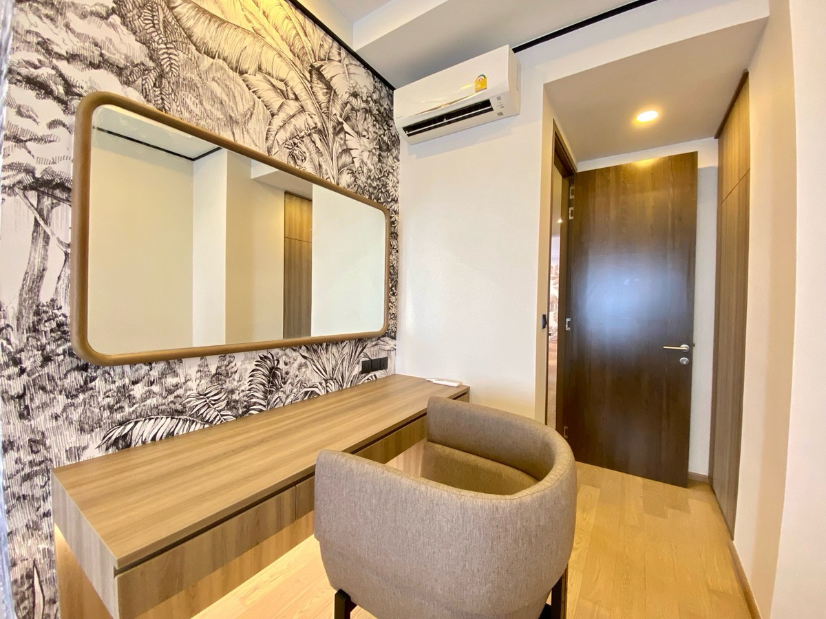 ให้เช่าคอนโดสุขุมวิท อโศก ทองหล่อ : 🖤❤️ห้องใหม่อยู่คนแรก สวยมากค่ะ 3ห้องนอน 3ห้องน้ำ พาร์คออริจิ้น ทองหล่อ 100ตร.ม ทำเลดี มีอ่างอาบน้ำ และwalk in closet ในห้องนอน สนใจนัดชมห้องและโครงการทั้งหมดแจ้งนัดเราได้เลยค่ะ