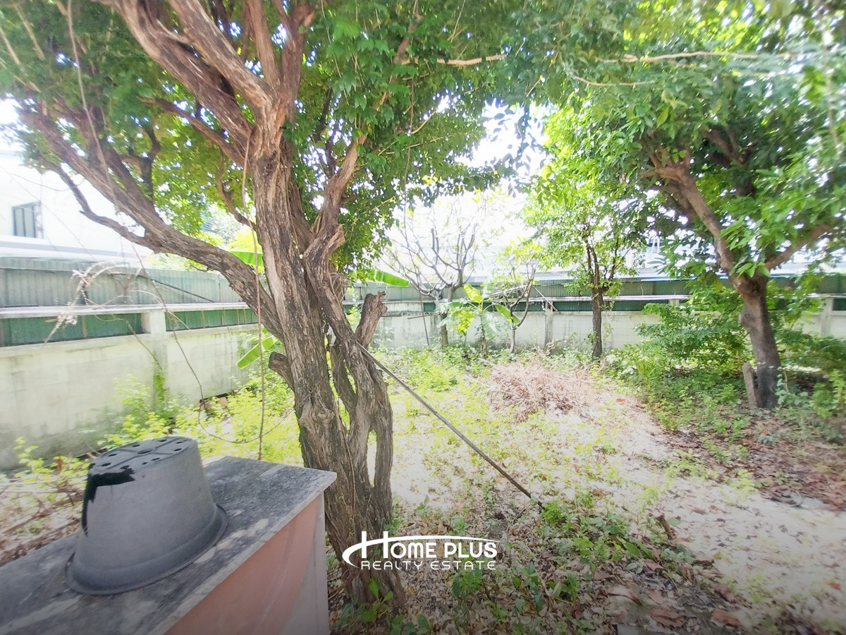Land for a 2-story detached house, Soi Charansanitwong 67, area 221 square meters. Loading...
