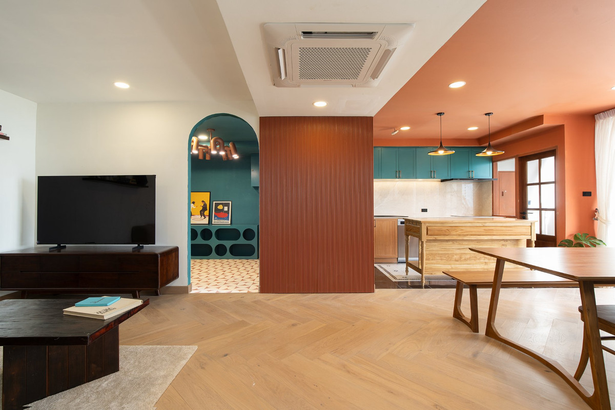 ขายคอนโดสุขุมวิท อโศก ทองหล่อ : Renovated 3 Bedroom for sale at DS Tower 2 