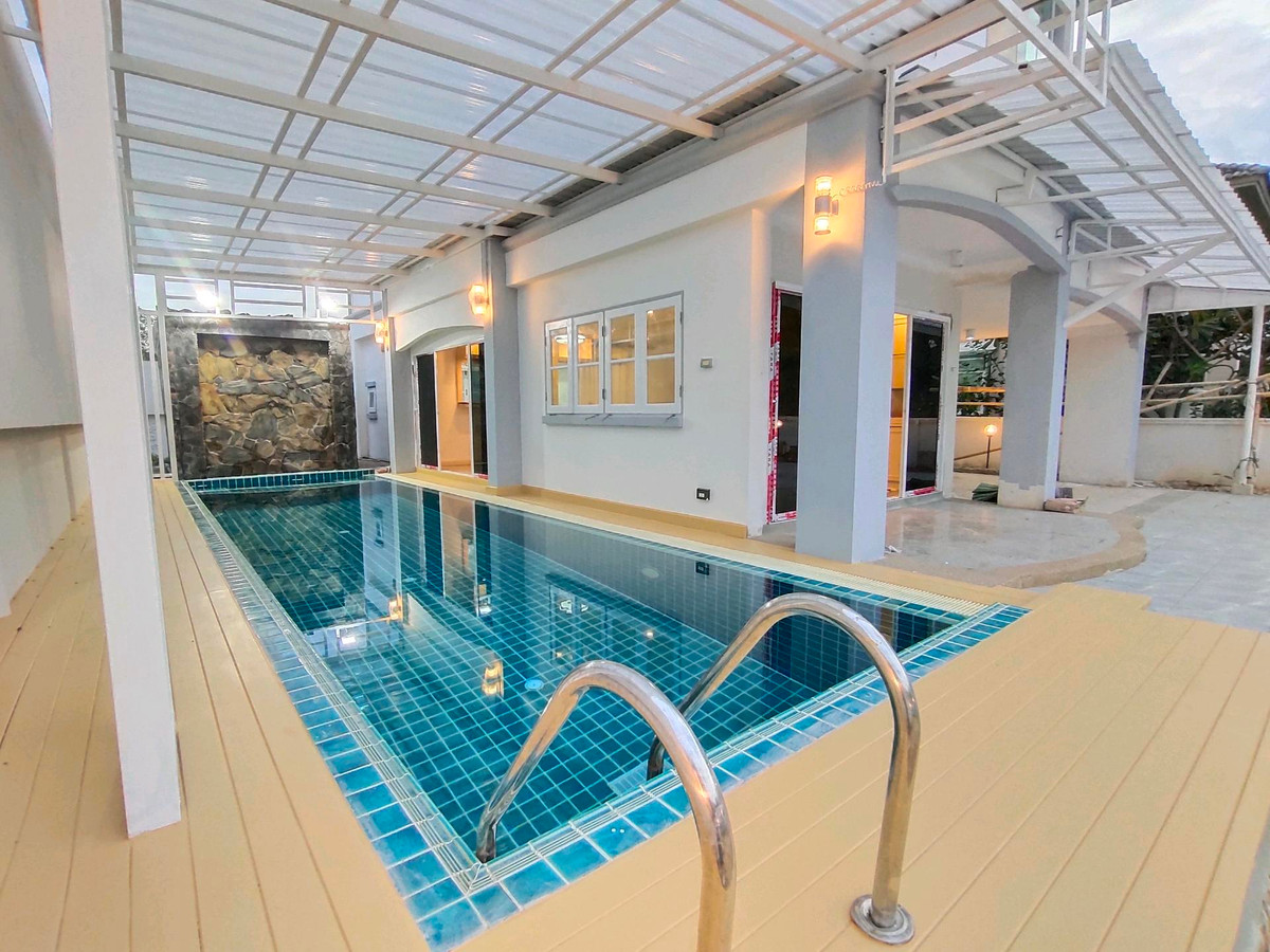 For SaleHouseNawamin, Ramindra : Single house for sale with salt system swimming pool. One house in a large project