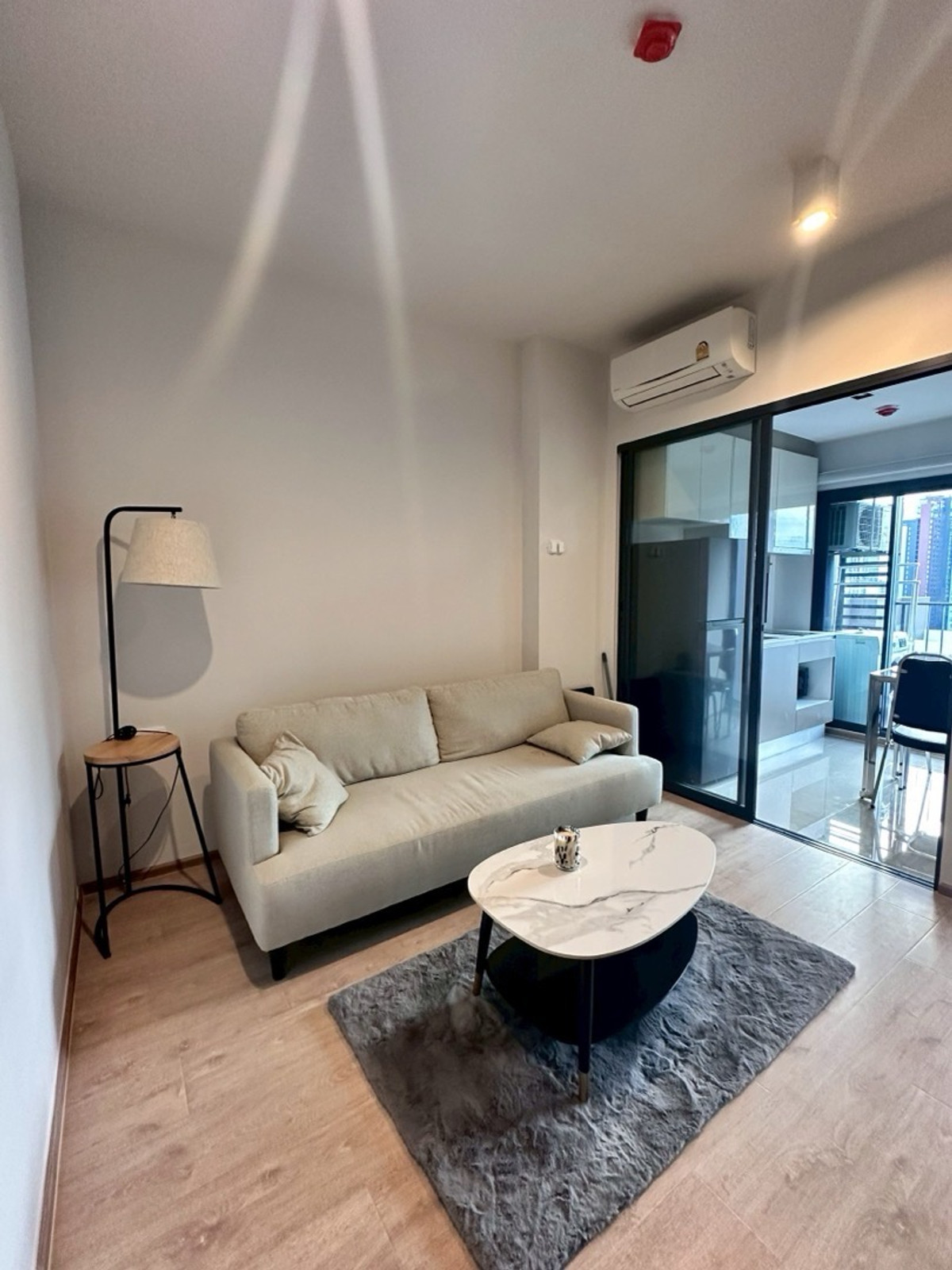 ให้เช่าคอนโดพระราม 9 เพชรบุรีตัดใหม่ RCA : ปล่อยเช่า