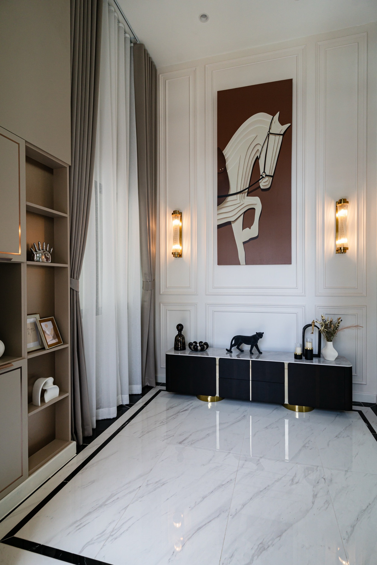 HousePattanakan, Srinakarin : For sale/rent, luxury house Cinq Royal Krungthep Kreetha (Soul Type), 3-story house with private elevator, land size 120 sq m, usable area 705 sq m, fully furnished, complete with electrical appliances.