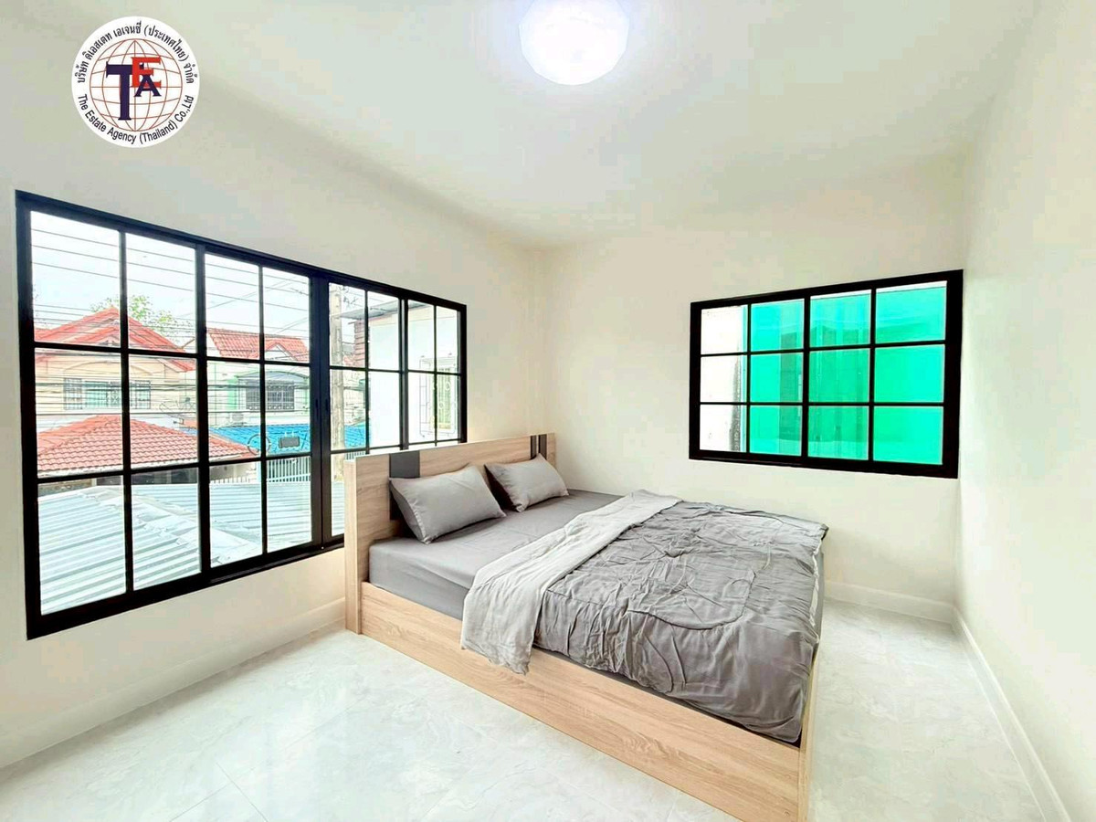 ขายทาวน์โฮมมีนบุรี-ร่มเกล้า : ขายทาวน์เฮ้าส์ 2 ชั้น หมู่บ้านกิตติชัย 7  มิตรไมตรี หนองจอก คู้ฝั่งเหนือ โรงเรียนเซนต์เทเรซา วัดนักบุญเทเรซ่า  ตลาดหนองจอก สำนักงานเขตหนองจอก โรงเรียนเจียรระดับ ไทวัสดุ  โรงพยาบาลหนองจอก บิ๊กซี แม็คโคร