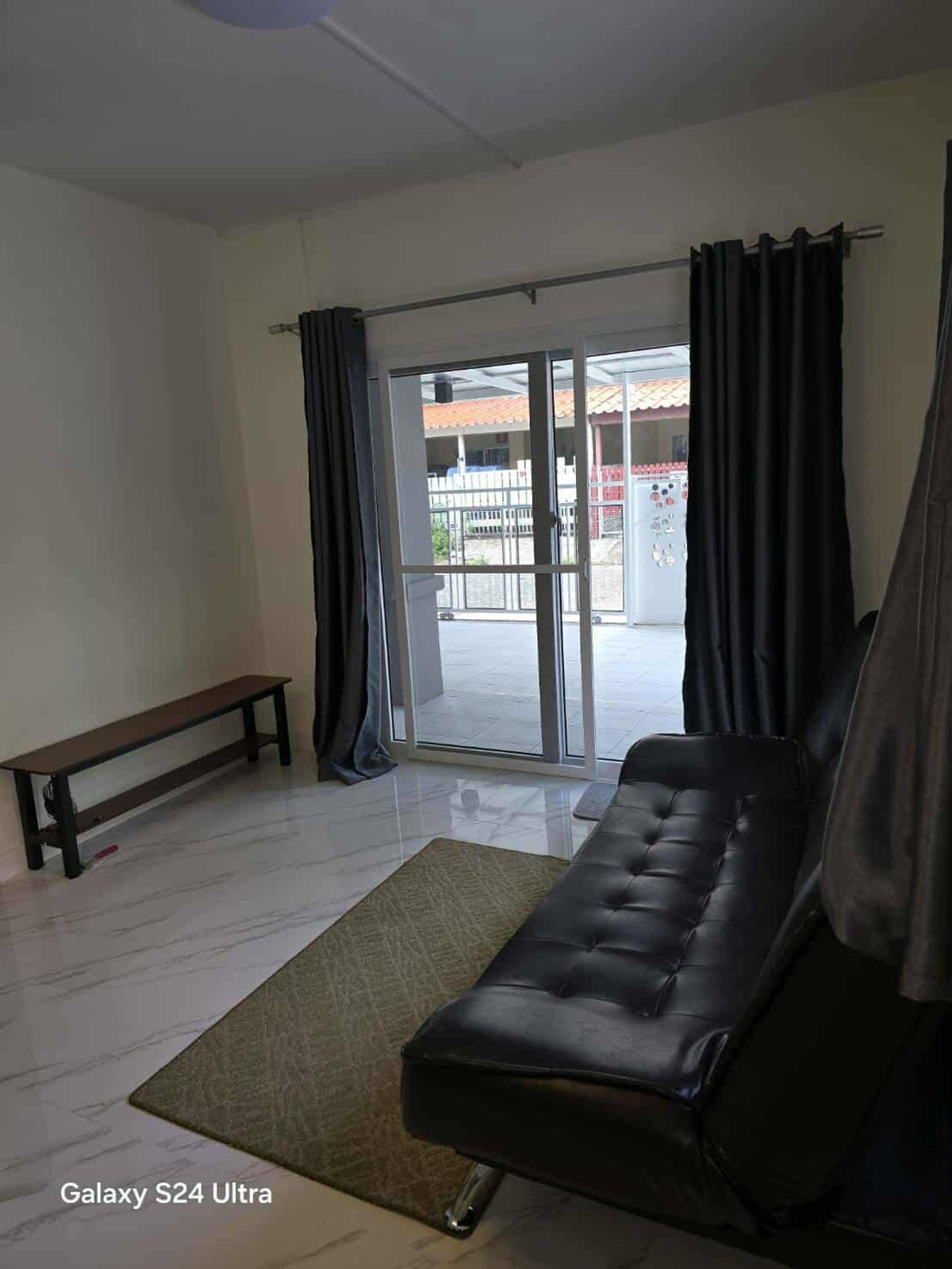 Selling very cheap!! 2-story twin house, newly renovated, Pruksadee Village, Rangsit Khlong 3, Pathum Thani, opposite Jumbo Market, near Big C. Loading...