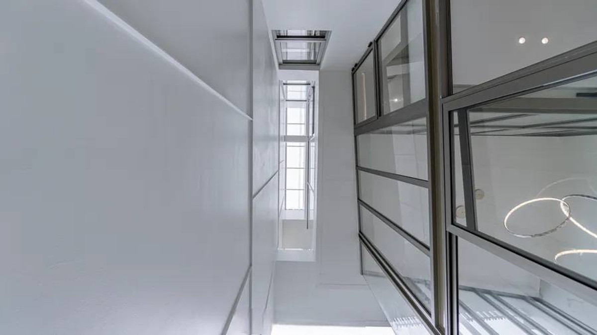 For SaleHome OfficeLadprao, Central Ladprao : New home office for sale, 4 floors, luxury house in the heart of Ratchada-Lat Phrao. Beautiful with elevator 62 sq m near MRT Lat Phrao Phawana LUXE35