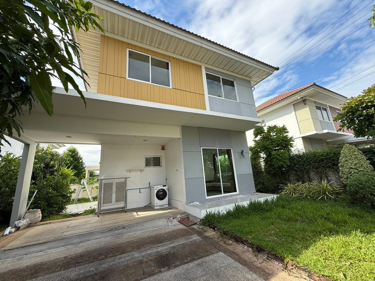 For RentHouseLadkrabang, Suwannaphum Airport : 2-story detached house for rent, Perfect Place ladkrabang.