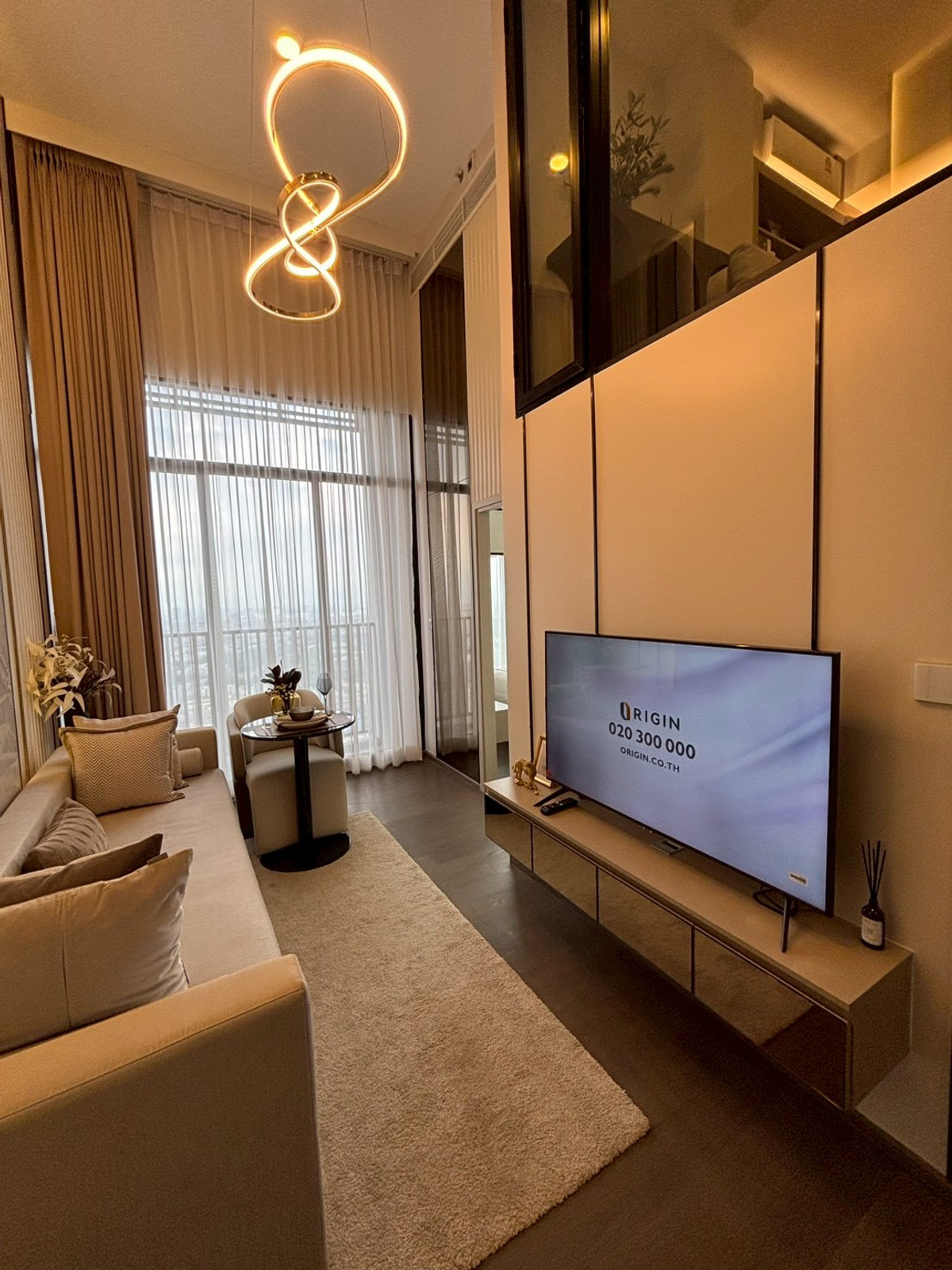 ขายยยยย!!! ห้องโปรโมชั่น 2 ห้องนอน 1 ห้องน้ำ Layout เหลือเพียงไม่กี่ห้องเท่านั้น  Loading...