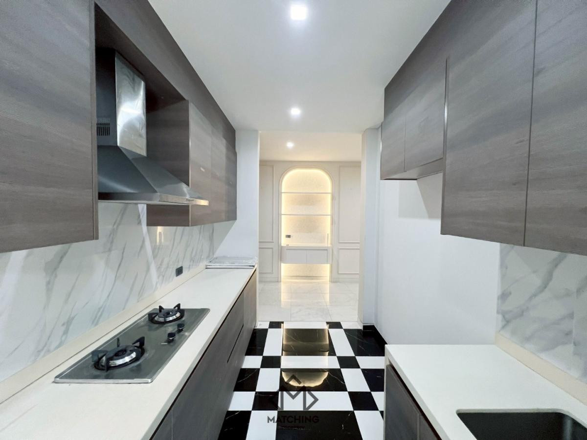 HouseRama3 (Riverside),Satupadit : Single house BAAN 365 RAMA3 with private swimming pool + elevator, good location near Kings College and Shrewsbury, call 098-654-2399.