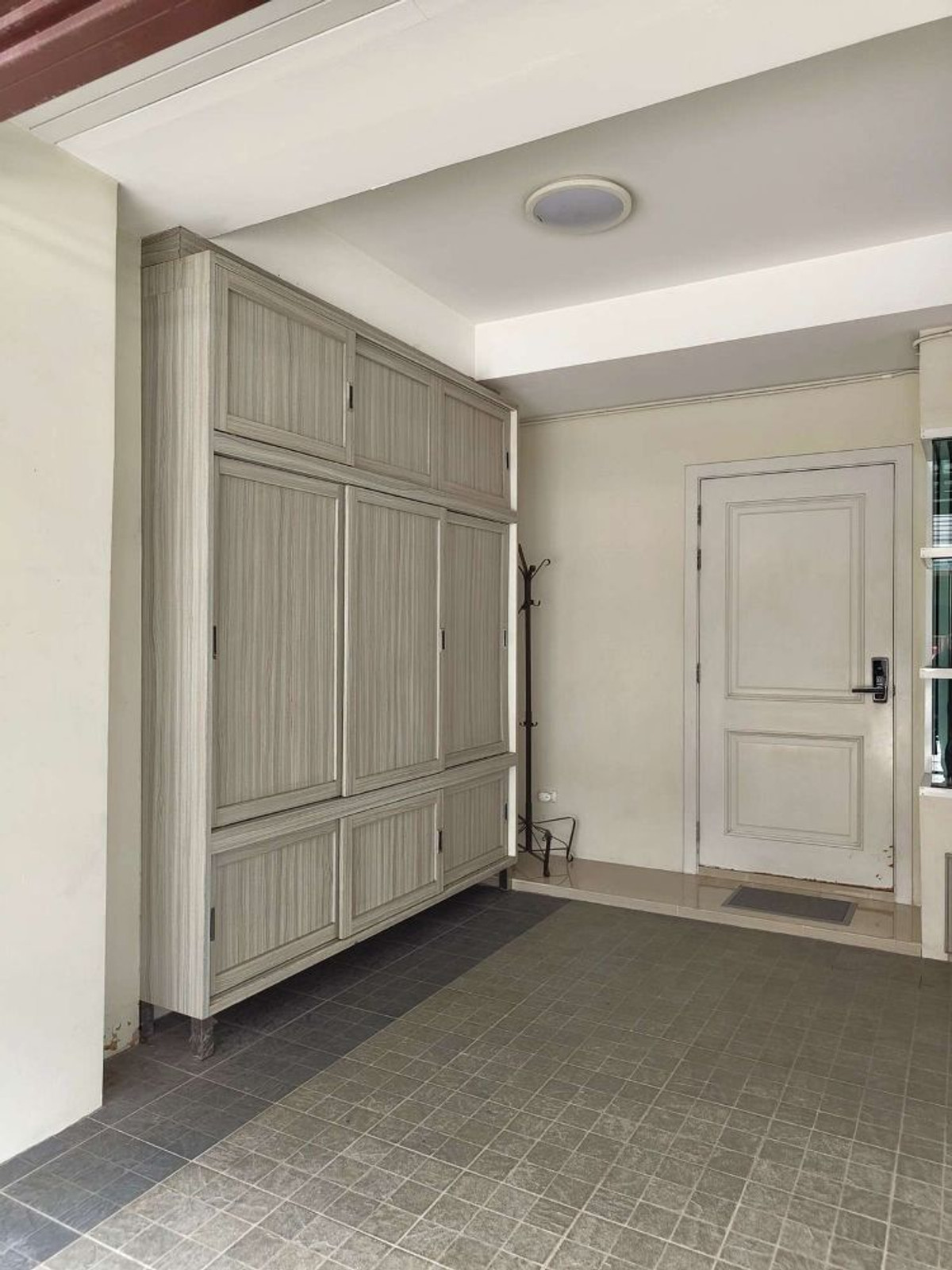 ขายทาวน์โฮม 3 ชั้น โครงการPremium Place 9 ฟังก์ชั่นครบ หน้าบ้านต่อเติมพร้อมใช้งานค้าขาย-ทำธุรกิจได้ ทำเลดี เดินทางสะดวก Loading...