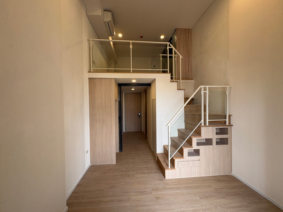 ขายเทคอนโด Loft 2 ชั้น ย่านพระราม 9 Loading...