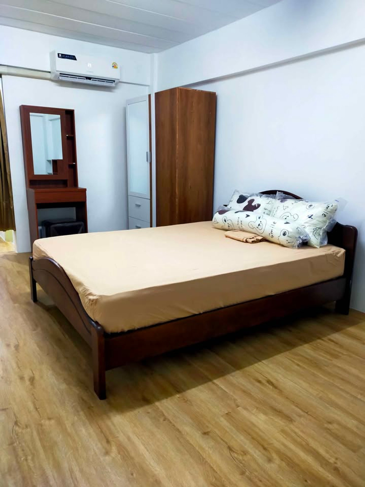 ขายคอนโดลาดพร้าว101 แฮปปี้แลนด์ : ขายห้องเปล่าพร้อมเฟอร์ คอนโด นิรันดร์ ซิตี้ ลาดพร้าว 101 (S5151)