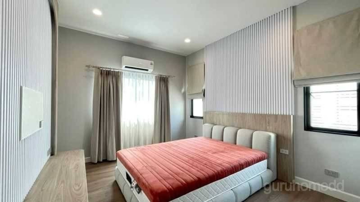 ขายบ้านเดี่ยว 2 ชั้น พร้อมผู้เช่า เศรษฐสิริ บางนา สุวรรณภูมิ FULLY Furnished 4นอน 4น้ำ ใกล้ โรงเรียนนานาชาติ Verso - ghd000768 Loading...