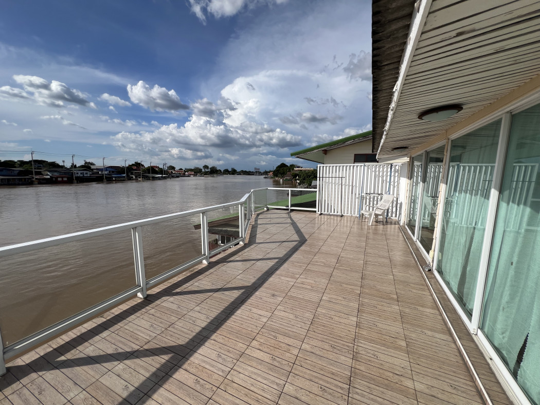 ให้เช่าบ้านนนทบุรี บางใหญ่ บางบัวทอง : ให้เช่าบ้าน 2ชั้น ติดแม่น้ำเจ้าพระยา บรรยากาศดี วิวเจดีย์เอียง  ปากเกร็ด