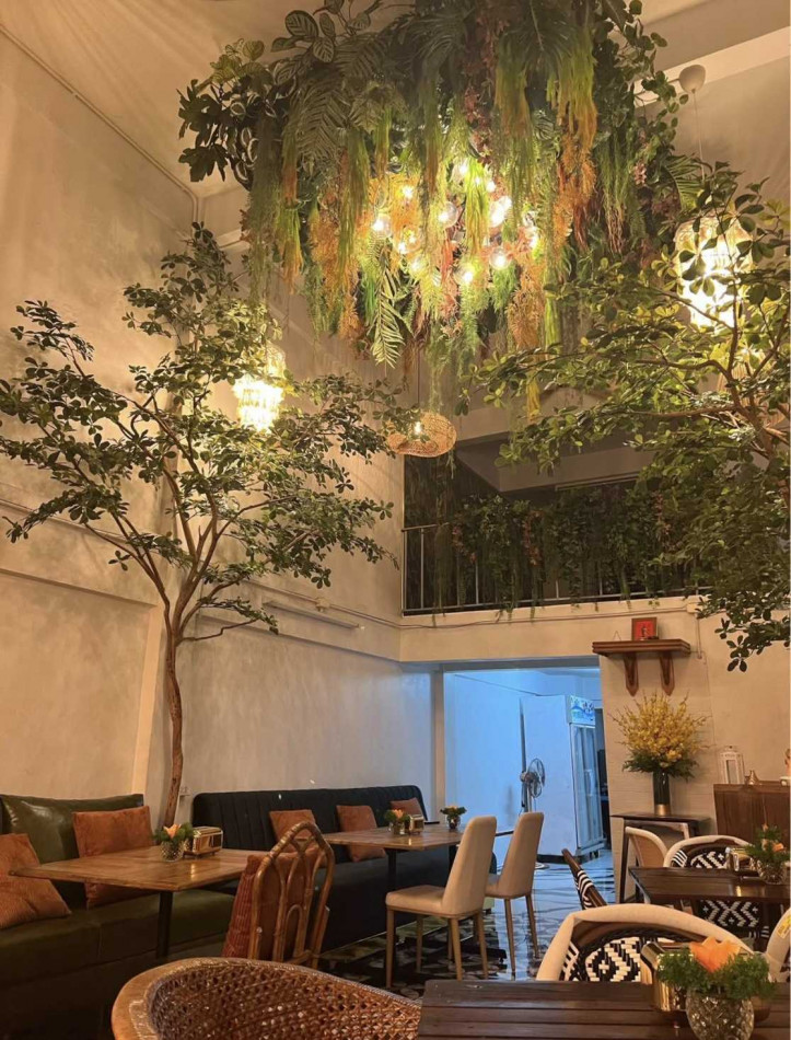 Commercial building for sale with business, 340 sq m, 20 sq wa, near MRT Talat Bang Yai Loading...