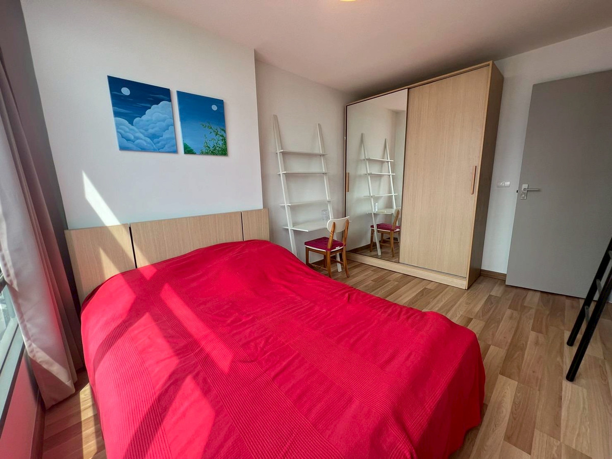 ✨ Ideo Blucove Sukhumvit ✨ Luxury built-in room 💎 with stunning unblocked river view 🌊 Fully furnished & ready to move in 🏡 Loading...