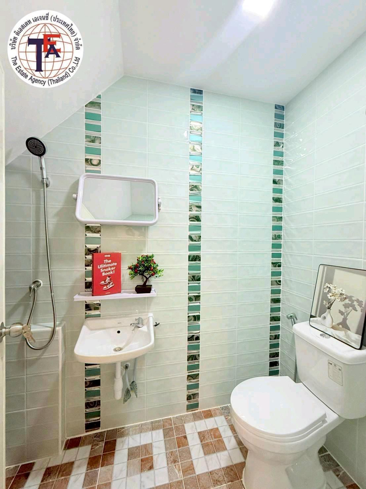 ขายทาวน์โฮมมีนบุรี-ร่มเกล้า : ขายทาวน์เฮ้าส์ 2 ชั้น หมู่บ้านกิตติชัย 7  มิตรไมตรี หนองจอก คู้ฝั่งเหนือ โรงเรียนเซนต์เทเรซา วัดนักบุญเทเรซ่า  ตลาดหนองจอก สำนักงานเขตหนองจอก โรงเรียนเจียรระดับ ไทวัสดุ  โรงพยาบาลหนองจอก บิ๊กซี แม็คโคร