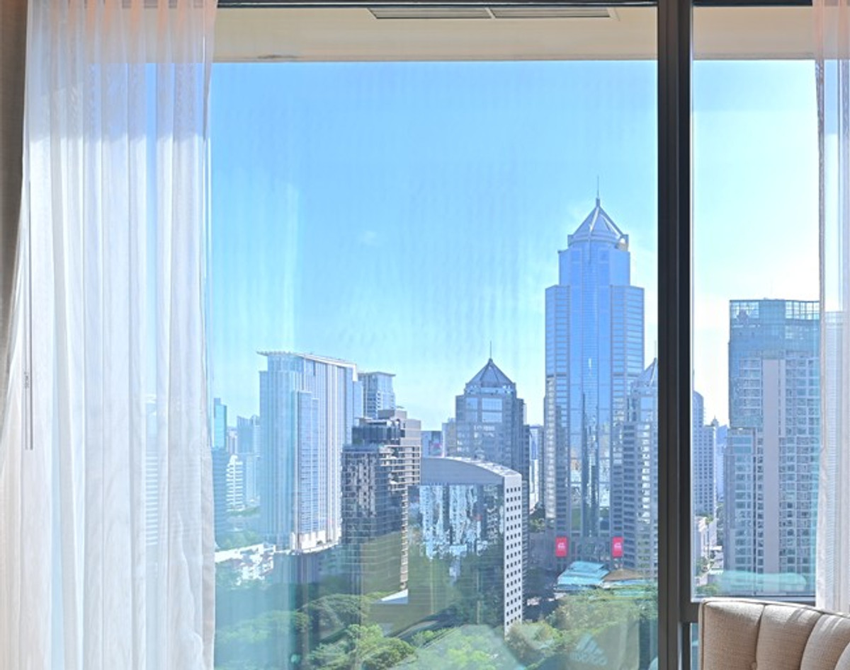 ขายคอนโดวิทยุ ชิดลม หลังสวน : รวมค่าใช้จ่ายทุกอย่างแล้ว Sindhorn Residence by Jubjib (Lease Hold 30+30)