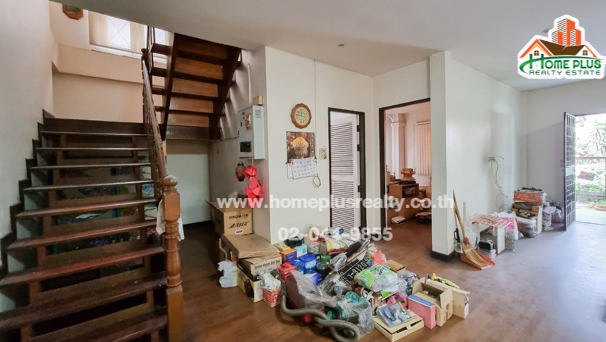 หมู่บ้านสินธนา6 นวลจันทร์50 Loading...