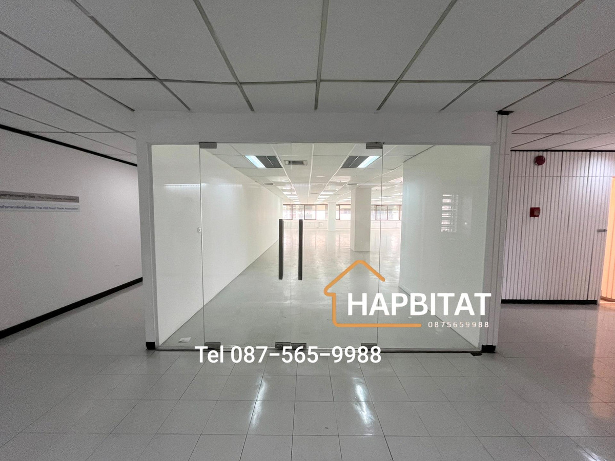 ให้เช่าสำนักงานสุขุมวิท อโศก ทองหล่อ : พื้นที่ออฟฟิศให้เช่า ติดถนนใหญ่กลางอโศก (BTS Sukhumvit 350m)