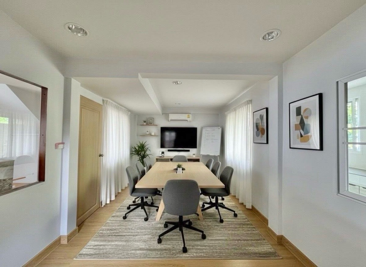 🔥🔥30383🔥🔥Luxury detached house for rent near MRT Sutthisan (1.5 km), 5 bedrooms🌐LINE ID : @fastforrentcondo Loading...