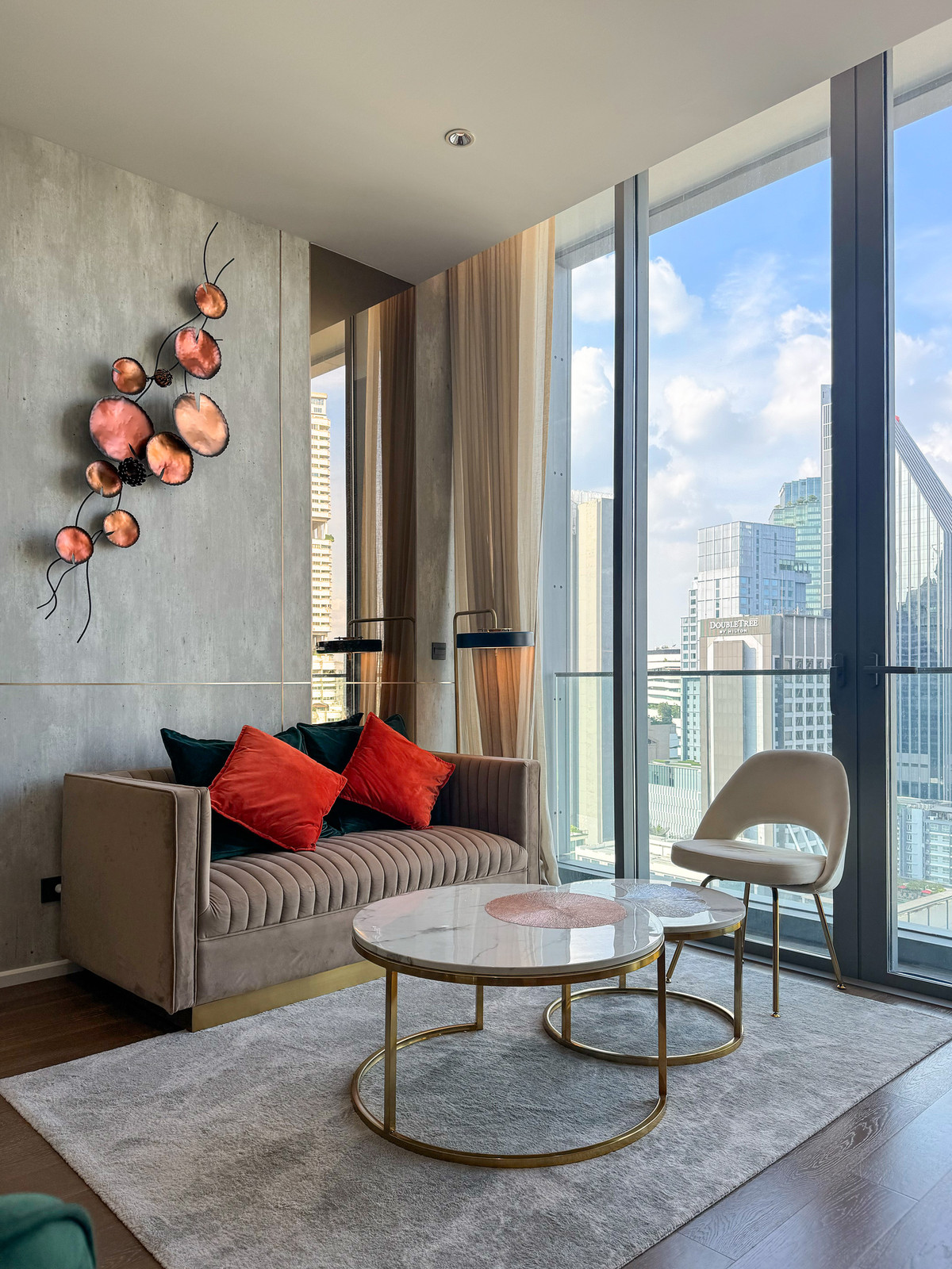 For SaleCondoSukhumvit, Asoke, Thonglor : North-Facing Rare Item! Sukhumvit Skyline View!! For Sale – KRAAM Sukhumvit 26 Condominium 60.97 sq.m | 5 Mins Walk to BTS Phrom Phong!!