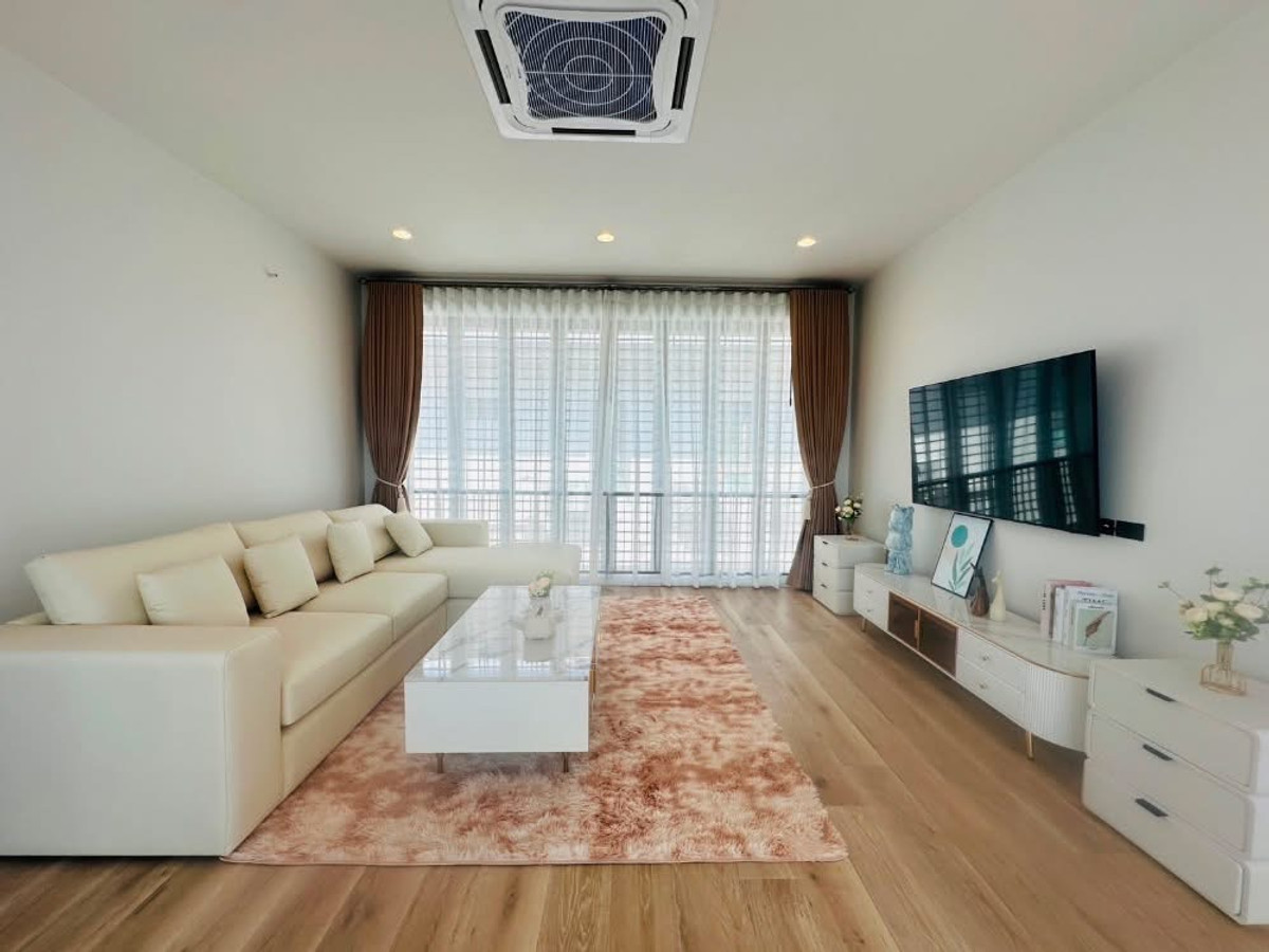 ðĨāđāļŦāđāđāļāđāļē 229,000 āļāļēāļ āļāđāļēāļāđāļāļĩāđāļĒāļ§ āđāļāļĢāļāļāļēāļĢ āļāļļāļĢāļēāļŠāļīāļĢāļī āļāļĢāļļāļāđāļāļāļāļĢāļĩāļāļē ( Burasiri Krungthep Kreetha  ) Loading...