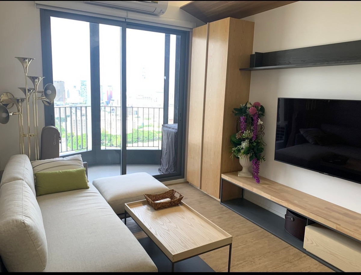 คอนโดสยาม จุฬา สามย่าน : เช่า/ขาย : คอนโด Triple Y Residence★ข้างล่างเป็น สามย่านมิตรทาวน์ ห้าง ร้านอาหาร ซุปเปอร์ 7/11 เปิด 24 ชม ★ติดสาธิตจุฬา ติดคณะนิติ ★ตลาดสามย่าน