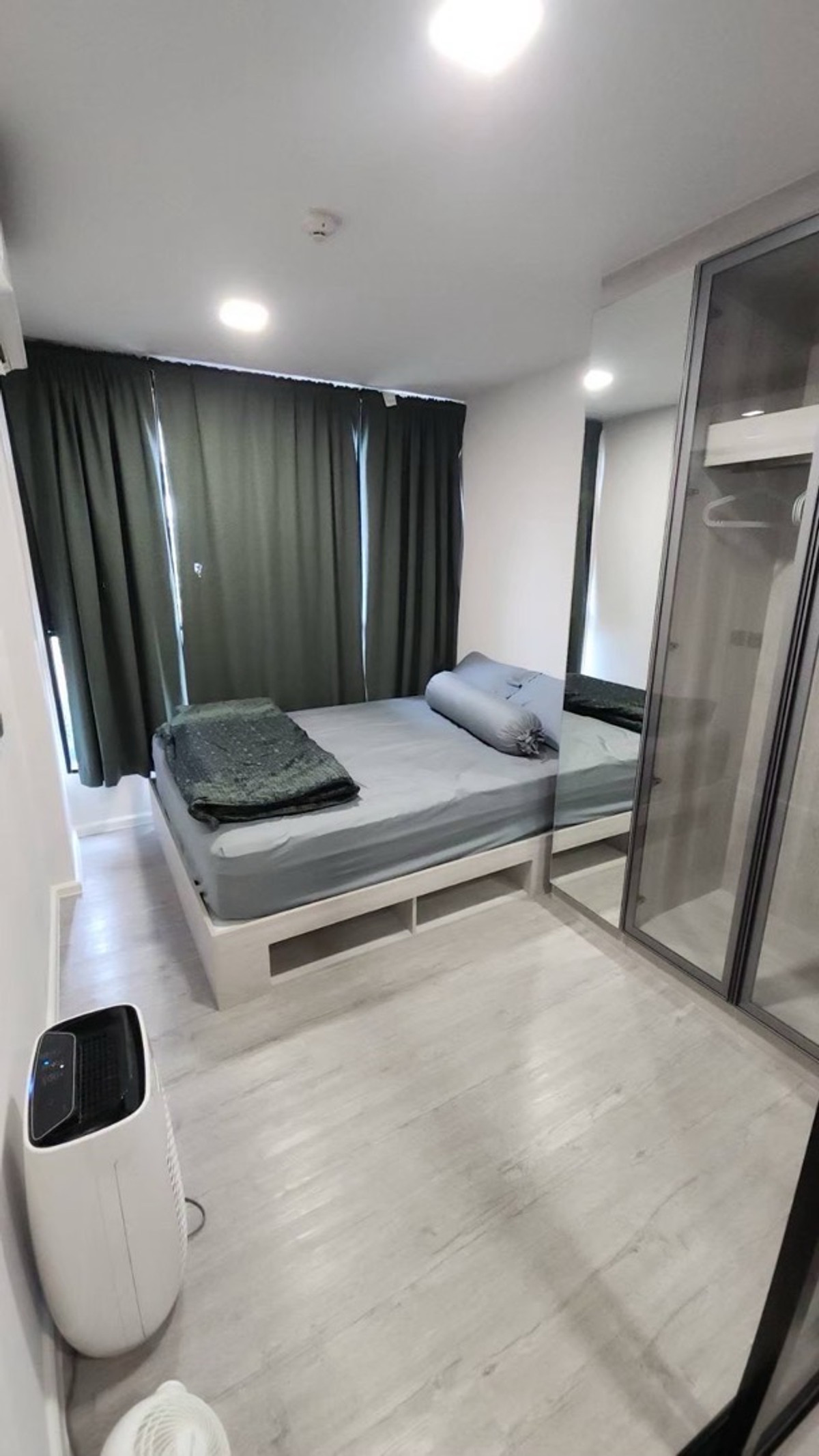 ให้เช่าคอนโดบางนา แบริ่ง ลาซาล : ให้เช่า คอนโด Atmoz Tropicana Bangna (แอทโมซ ทรอปิคาน่า บางนา) ขนาดห้อง : 28 ตร.ม ชั้น : 2 ตึก/อาคาร : B ราคา : 9,500 บาท สถานที่ใกล้เคียง : รถไฟฟ้าสายสีเหลือง
