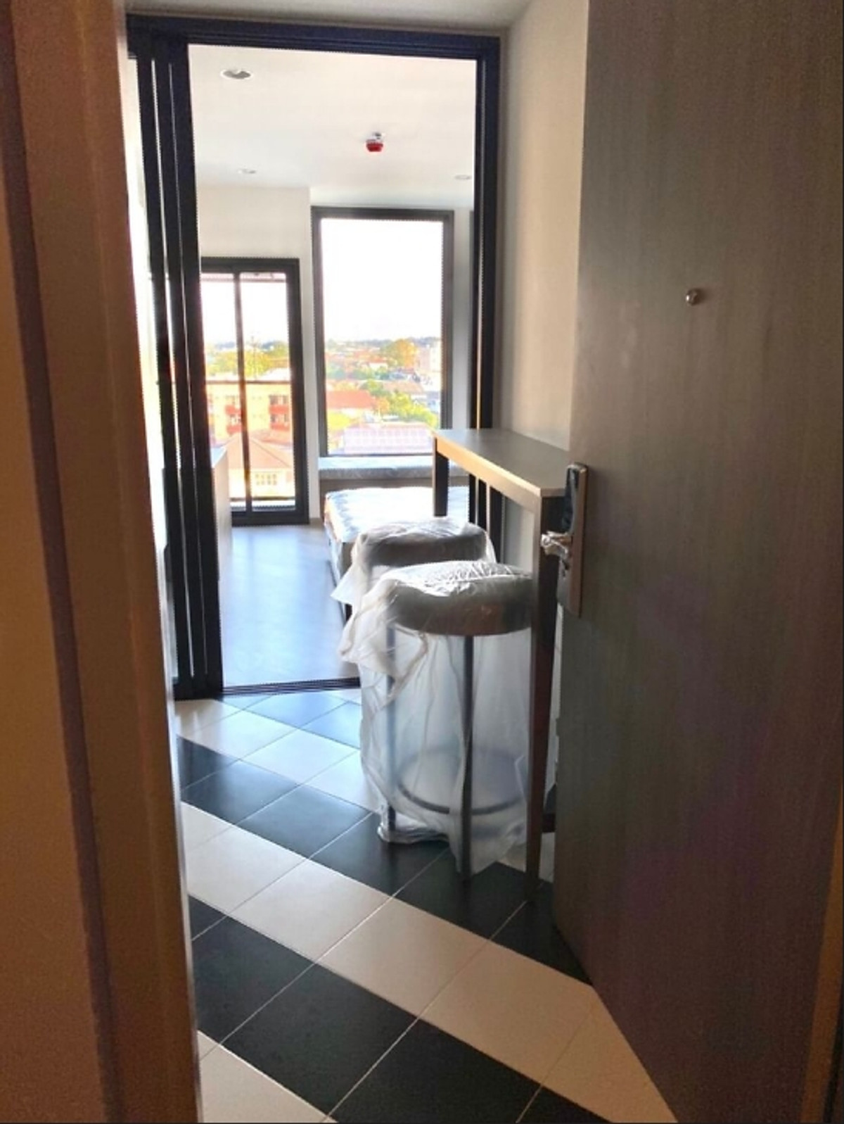 ให้เช่าคอนโดวิภาวดี ดอนเมือง หลักสี่ : 💥DL-9276💥ว่าง ให้ เช่า  เดอะ เบส สะพานใหม่ 👉แอดไลน์ @expertcondo 