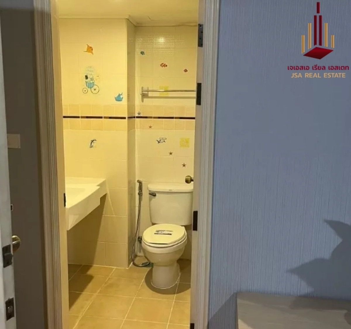 For SaleCondoRatchadapisek, Huaikwang, Suttisan : ✨ For Sale: Lumpini Ville Cultural Center Condo ✨ 💰 Only 2,050,000 THB