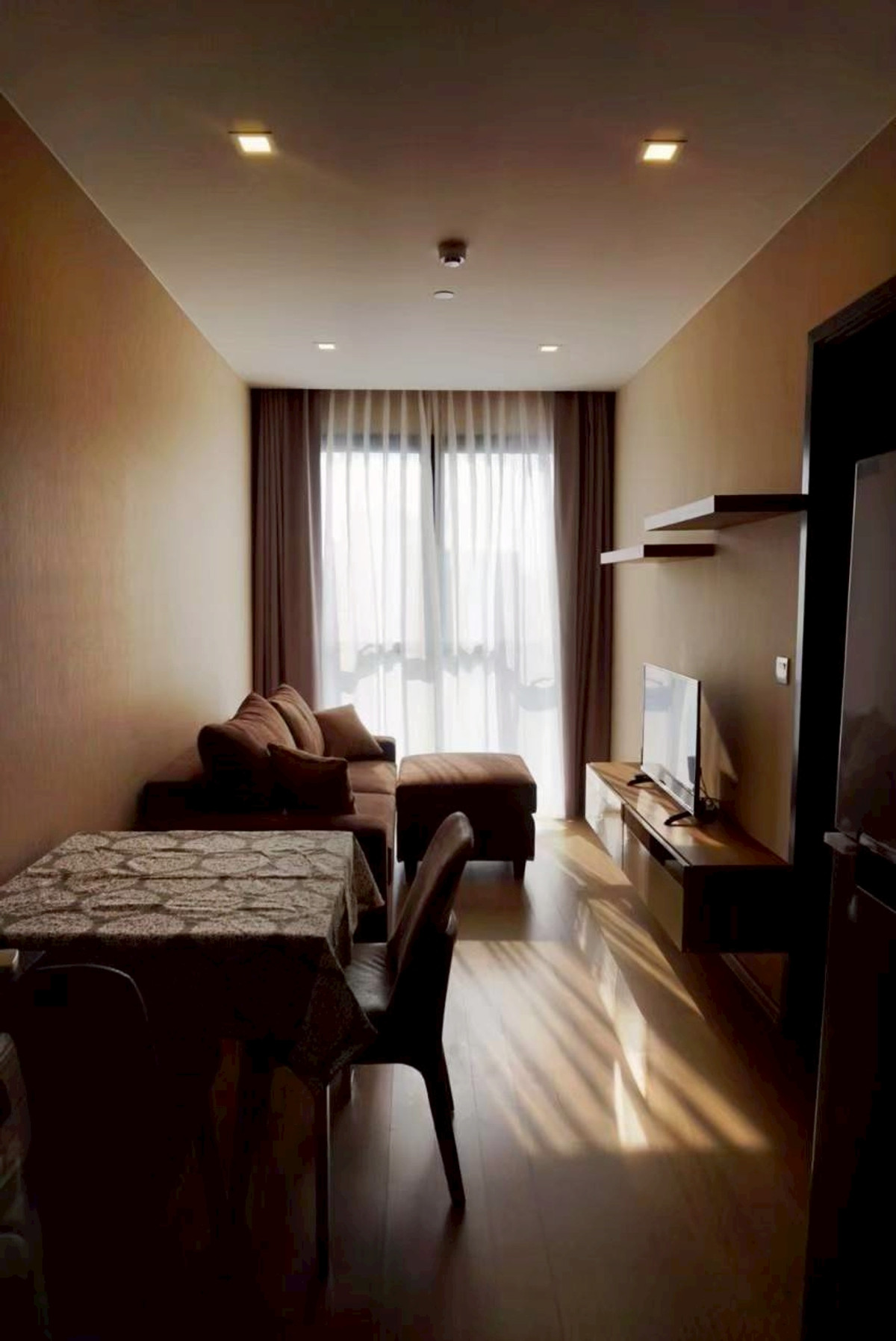 “Ashton Asoke, a luxury condo in the heart of Asoke ✨fully decorated, ready to move in, beautiful city view, walking distance to BTS and MRT 🚆🌇” Loading...