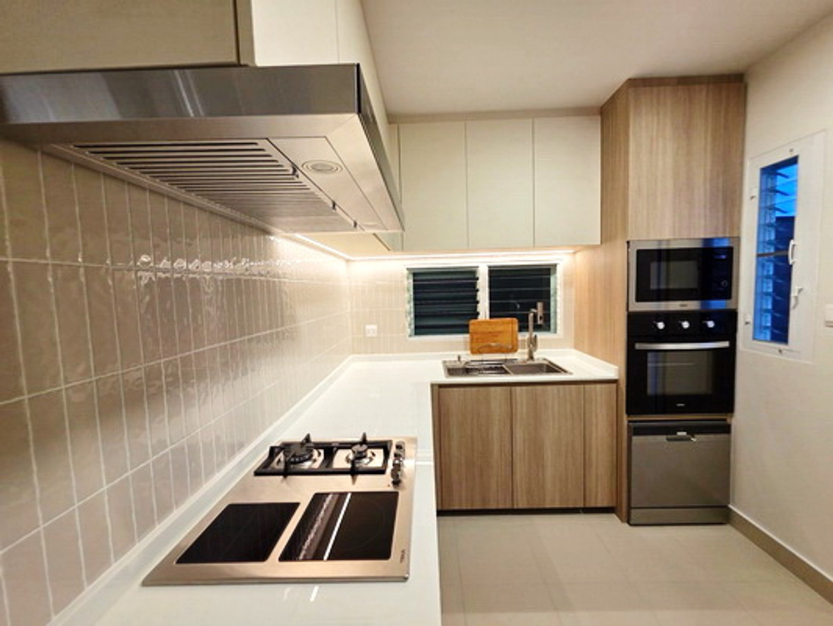 FOR RENT VILLAGGIO 3 SRINAKARIN - BANGNA / 4 bedrooms 3 bathrooms / 57 Sqw. 190 Sqm. **85,000** NEW HOUSE. CLOSE TO MEGA BANGNA Loading...