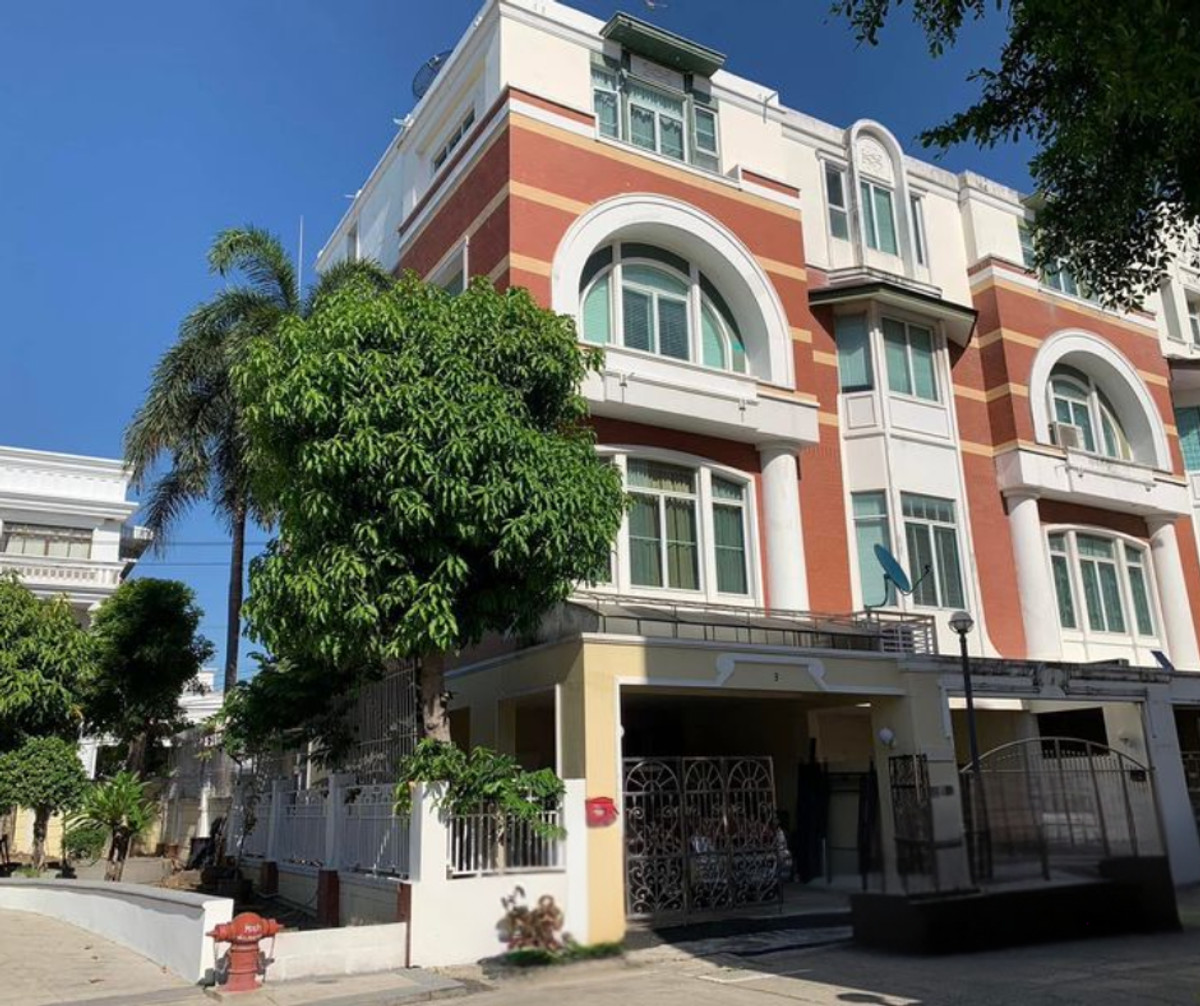 For RentTownhomeOnnut, Udomsuk : 4-story townhouse, Rawipa Village, Udomsuk 39/1, corner house next to the garden, ready to move in!