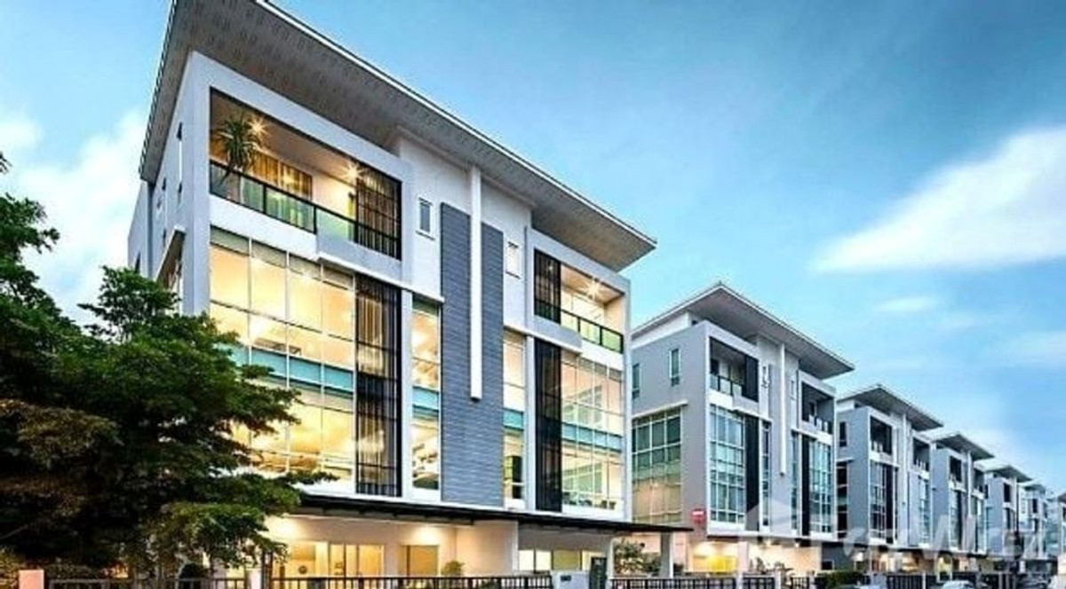 ขายโฮมออฟฟิศเกษตร นวมินทร์ ลาดปลาเค้า : ขายโฮมออฟฟิศ 4 ชั้น Biz Galleria นวลจันทร์ ทำเลดี ติดรถไฟฟ้าสายสีชมพู ตกแต่งครบ พร้อมดำเนินธุรกิจ