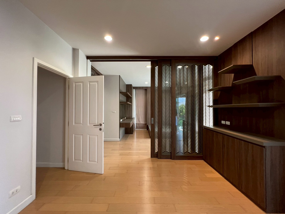 ให้เช่าบ้านสมุทรปราการ สำโรง : House for rent at Nara Botanic Srinakarin