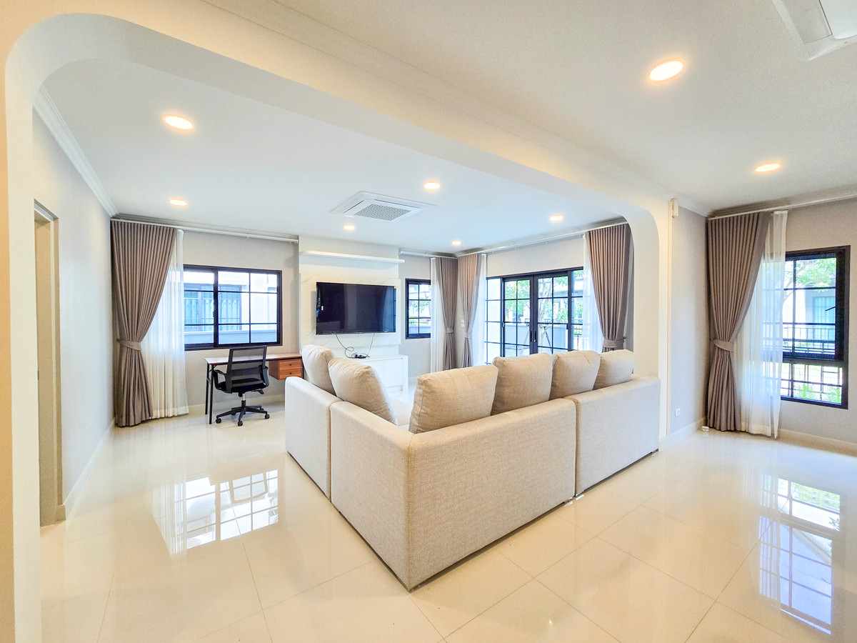 𝐅𝐨𝐫 𝐑𝐞𝐧𝐭: 𝐂𝐞𝐧𝐭𝐫𝐨 𝐁𝐚𝐧𝐠𝐧𝐚 🏡 𝐋𝐚𝐫𝐠𝐞𝐬𝐭 𝐓𝐲𝐩𝐞 𝐢𝐧 𝐭𝐡𝐞 𝐏𝐫𝐨𝐣𝐞𝐜𝐭 4BRs Ready-to-move-in luxury single house, Facing north — cool all day with perfect Feng Shui (10/10) Loading...