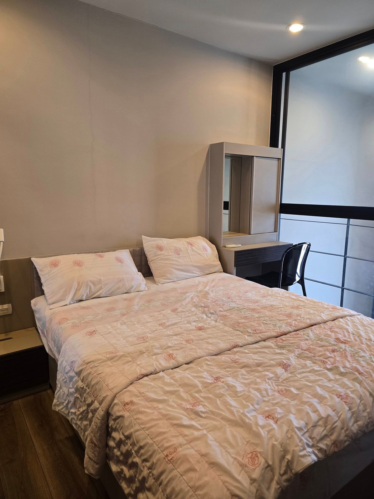 ขาย/เช่า รหัส PB018 คอนโด Onyx พหลโยธิน Loading...