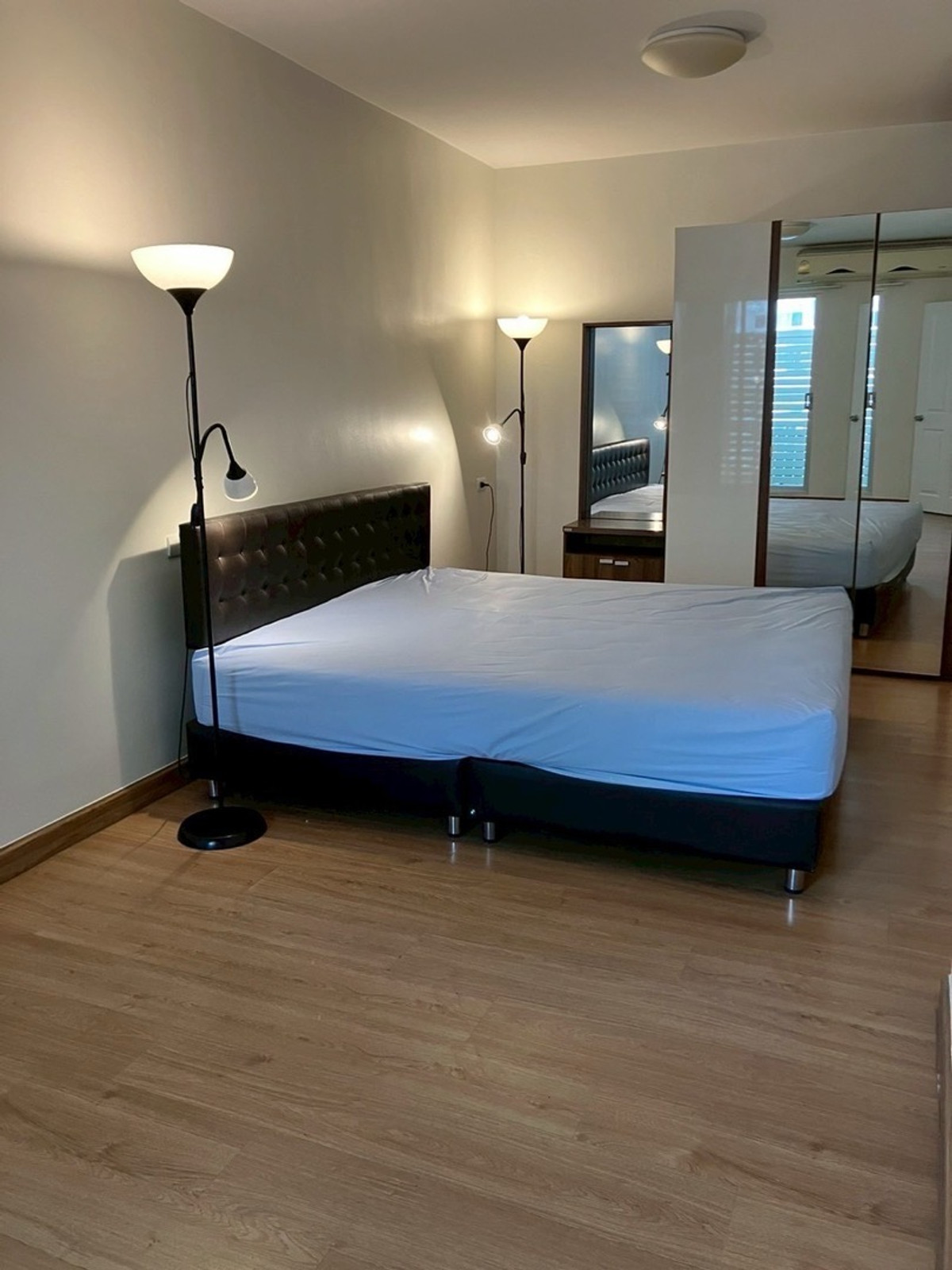 ให้เช่าคอนโดเกษตรศาสตร์ รัชโยธิน : @condocurator📍ให้เช่า Supalai Park Kaset เฟอร์นิเจอร์ครบ มีเครื่องซักผ้า [PM4192]