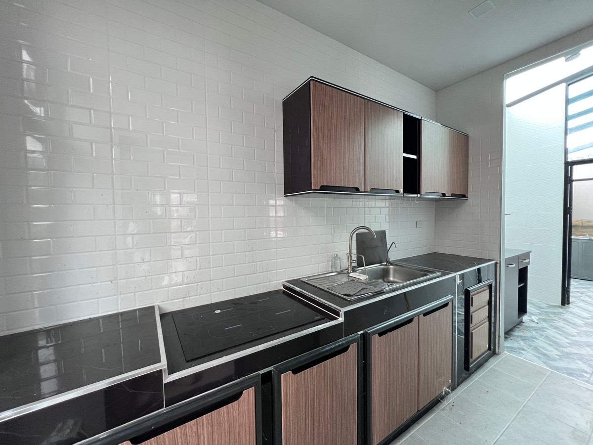 ขายปทุมธานี รังสิต ธรรมศาสตร์ : ขายบ้านแฝด 🚩ไพร์มสแควร์ รังสิต คลองสอง2🏠173 ตร.ม. บิ้วอินสวย พร้อมอยู่