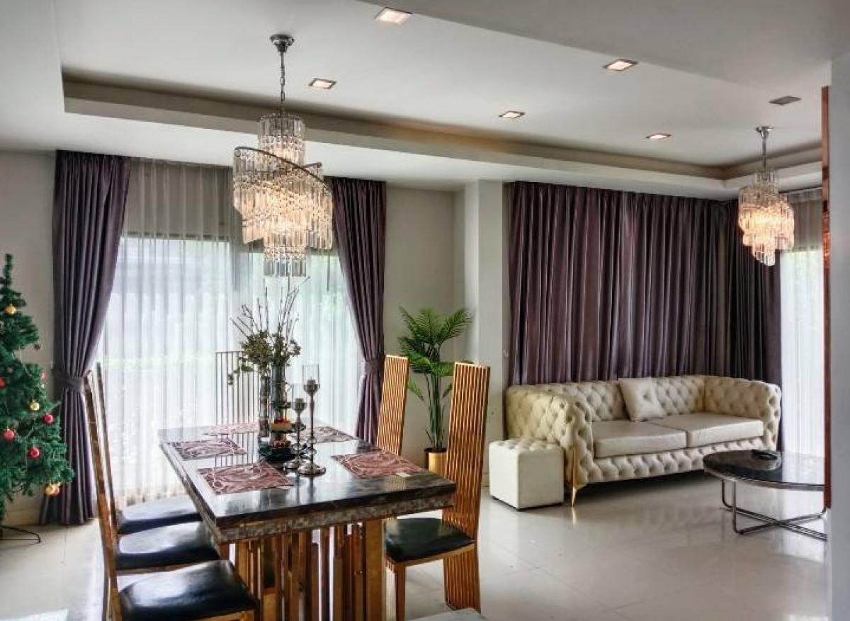 ให้เช่าบ้านนวมินทร์ รามอินทรา : บ้านเดี่ยวหรู 4 ห้องนอน พร้อมสระวิวส่วนตัว ใจกลางรามอินทรา Luxury 4-Bed Pool View Home in Ramindra, Private & Exclusive เช่าบ้านใหม่ 4 ยูนิต วิวสระว่ายน้ำ พร้อมฟิตเนสและคลับเฮ้าส์ New Rental, Only 4 Units, Pool View, Fitness & Clubhouse Included