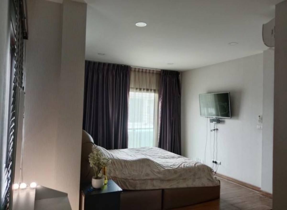 ให้เช่าบ้านนวมินทร์ รามอินทรา : บ้านเดี่ยวหรู 4 ห้องนอน พร้อมสระวิวส่วนตัว ใจกลางรามอินทรา Luxury 4-Bed Pool View Home in Ramindra, Private & Exclusive เช่าบ้านใหม่ 4 ยูนิต วิวสระว่ายน้ำ พร้อมฟิตเนสและคลับเฮ้าส์ New Rental, Only 4 Units, Pool View, Fitness & Clubhouse Included