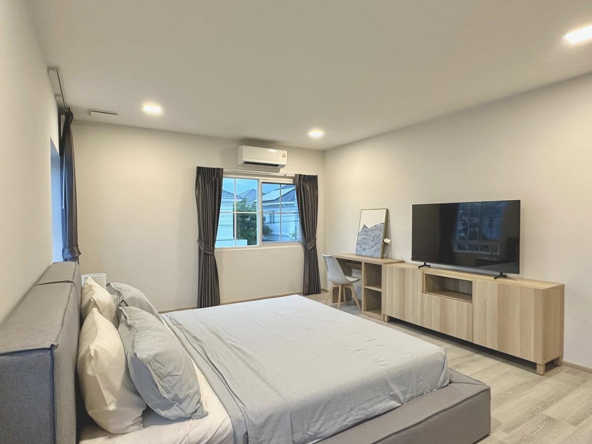 ให้เช่าบ้านบางนา แบริ่ง ลาซาล : Chaiyapruek Bangna Km.15 บ้านมุมสวย 3 นอน 4 น้ำ พร้อมอยู่ เช่า 85,000 บาท ใกล้สนามบินสุวรรณภูมิและเมกะบางนา