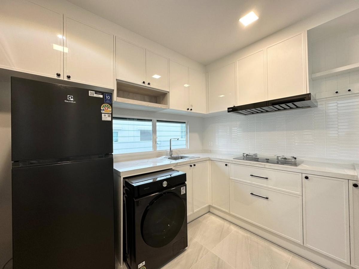 ให้เช่าบ้านบางนา แบริ่ง ลาซาล : Chaiyapruek Bangna Km.15 บ้านมุมสวย 3 นอน 4 น้ำ พร้อมอยู่ เช่า 85,000 บาท ใกล้สนามบินสุวรรณภูมิและเมกะบางนา