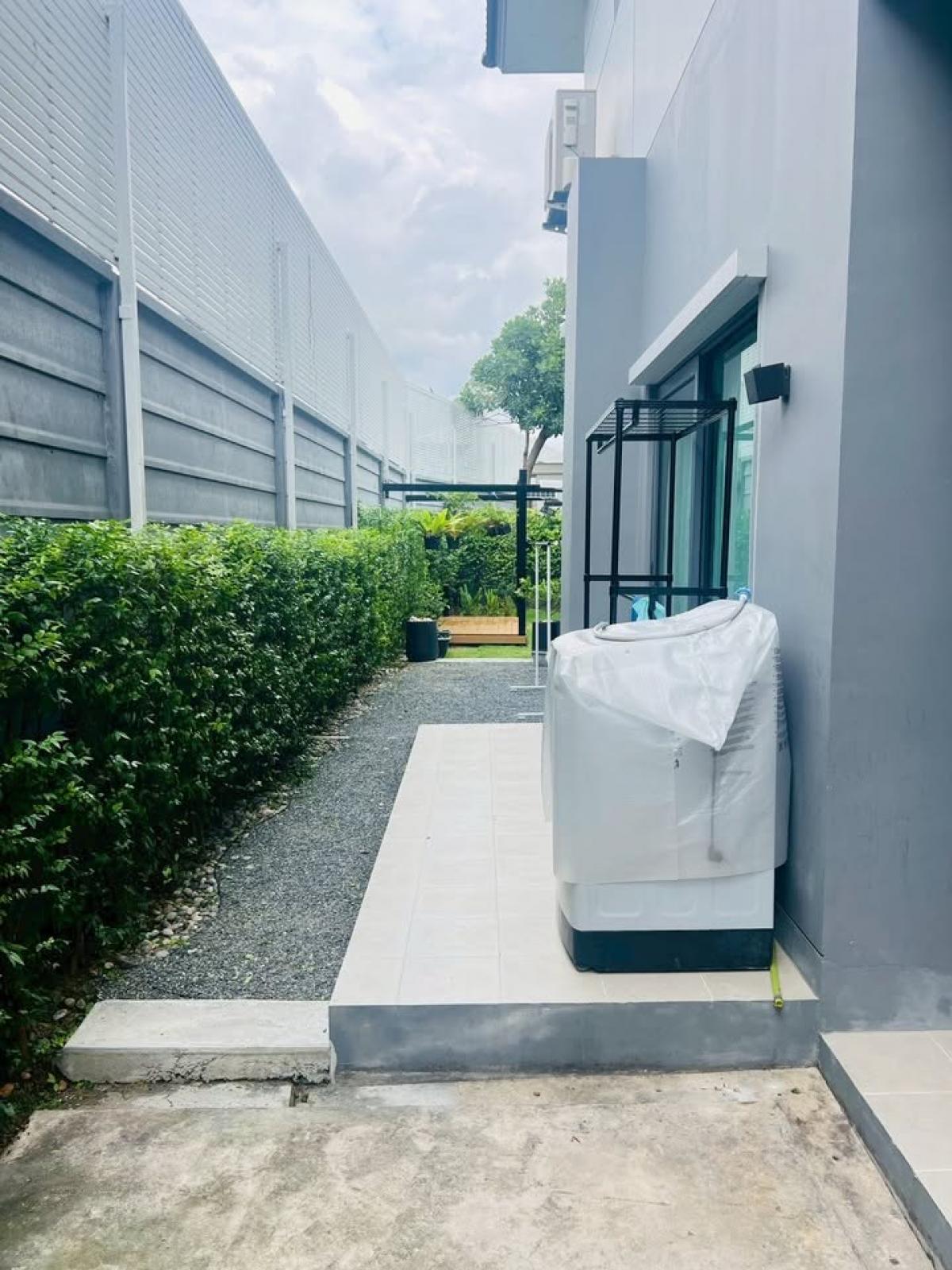 ให้เช่าบ้านวิภาวดี ดอนเมือง หลักสี่ : บ้านเดี่ยว Centro Vibhavadi 4 ห้องนอน เช่าสบาย ใกล้สนามบินดอนเมือง เริ่มต้น 75,000 บ./เดือน