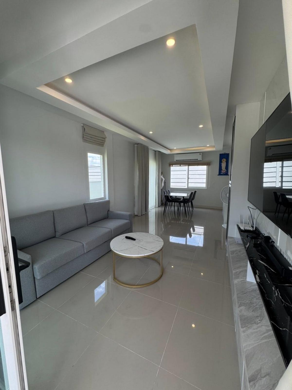 For RentSamut Prakan,Samrong : Rent or buy Grande Pleno Mega Bangna 3 bedrooms 145 sq m. Beautiful house, ready to move in, on 40.3 sq m of land, great price!