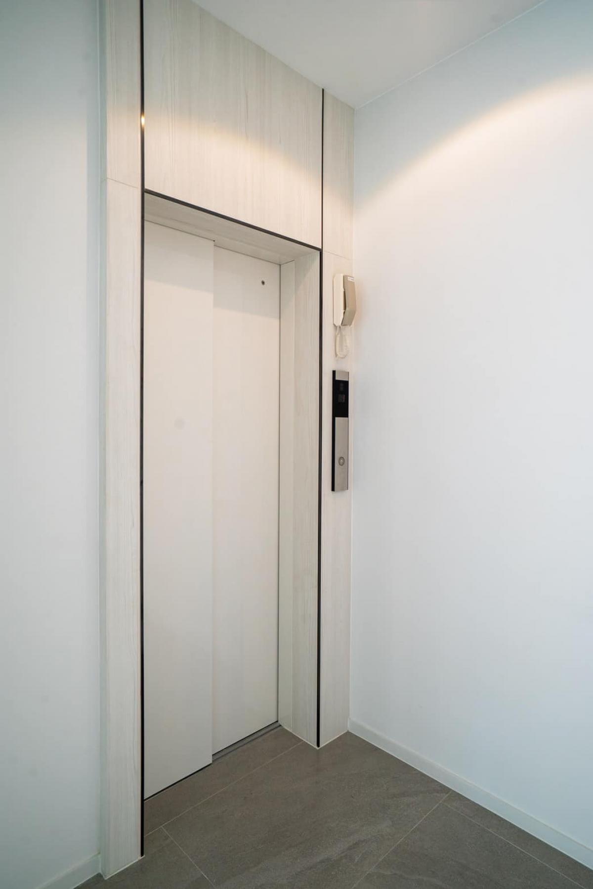 ให้เช่าบ้านพัฒนาการ ศรีนครินทร์ : สุดยอดทาวน์โฮม 4 ห้องนอน ใจกลางกรุงเทพฯ พร้อมพื้นที่กว้าง 421 ตร.ม. เช่าหรู 250,000 บาทต่อเดือน หรือเป็นเจ้าของวันนี้!