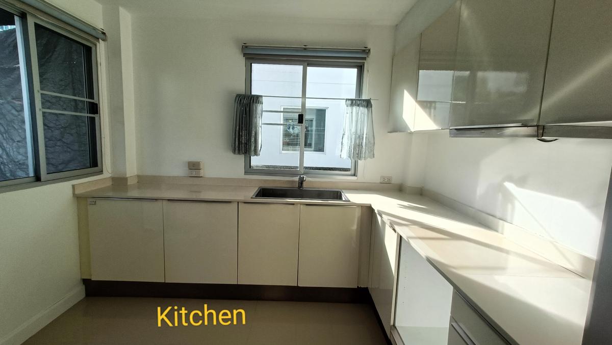 ให้เช่าบ้านลาดกระบัง สุวรรณภูมิ : บ้านใหม่สไตล์มัลดีฟส์ ย่านบางนา-วงแหวน 3 ห้องนอน พร้อมเช่า 30,000 บาทต่อเดือน! พื้นที่กว้าง 167 ตรม. บนที่ดิน 67.7 ตร.ว. ลงตัวทุกการใช้ชีวิต